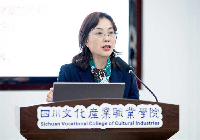 四川旅游学院杜莉教授。屈培泉摄